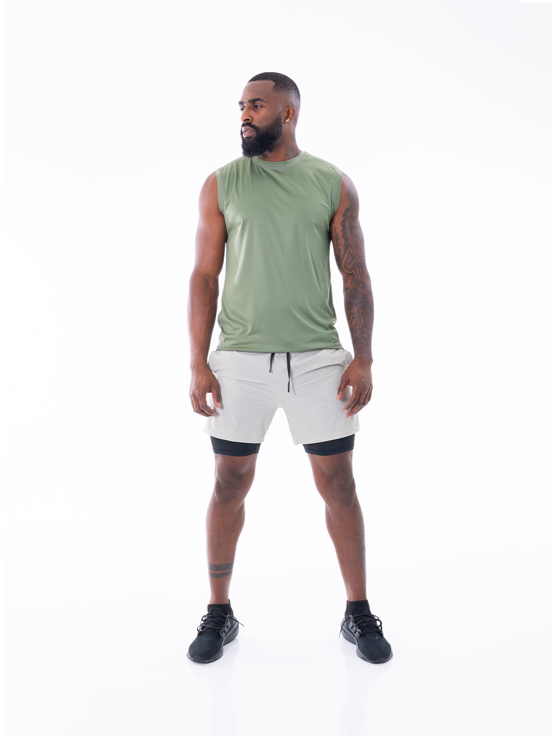 CAMISETA SIN MANGA ASTRO UNICOLOR-VERDE MILITAR